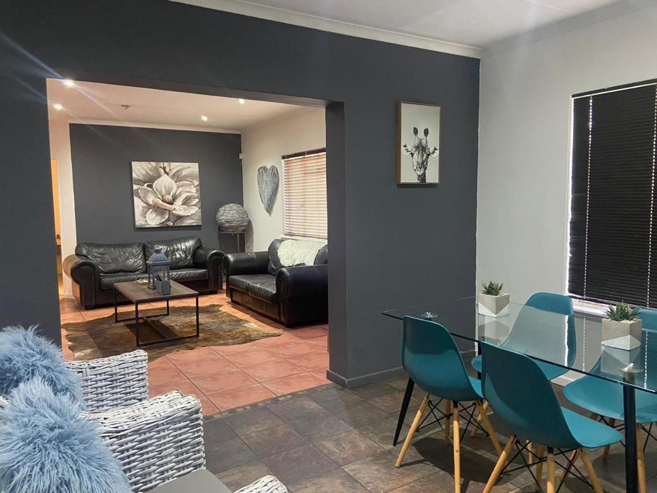 Karoo Heart Apartment Beaufort West Ngoại thất bức ảnh