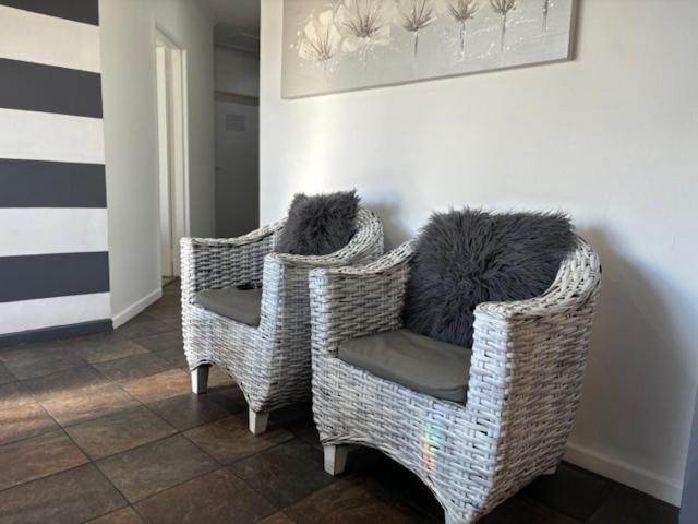 Karoo Heart Apartment Beaufort West Ngoại thất bức ảnh
