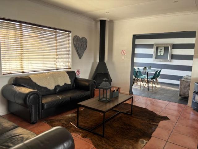 Karoo Heart Apartment Beaufort West Ngoại thất bức ảnh